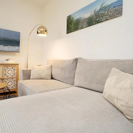 Wulfener Family Φέμαρν